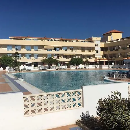 -ground Floor By Pool In Playa Paraiso, Tenerife アパート