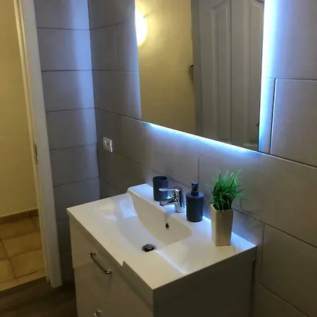 -ground Floor By Pool In Playa Paraiso, Tenerife アデヘ